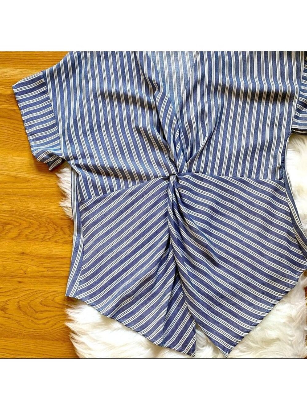 Top Short Sleeve Striped Front Knot Blue - Picture 5 of 5